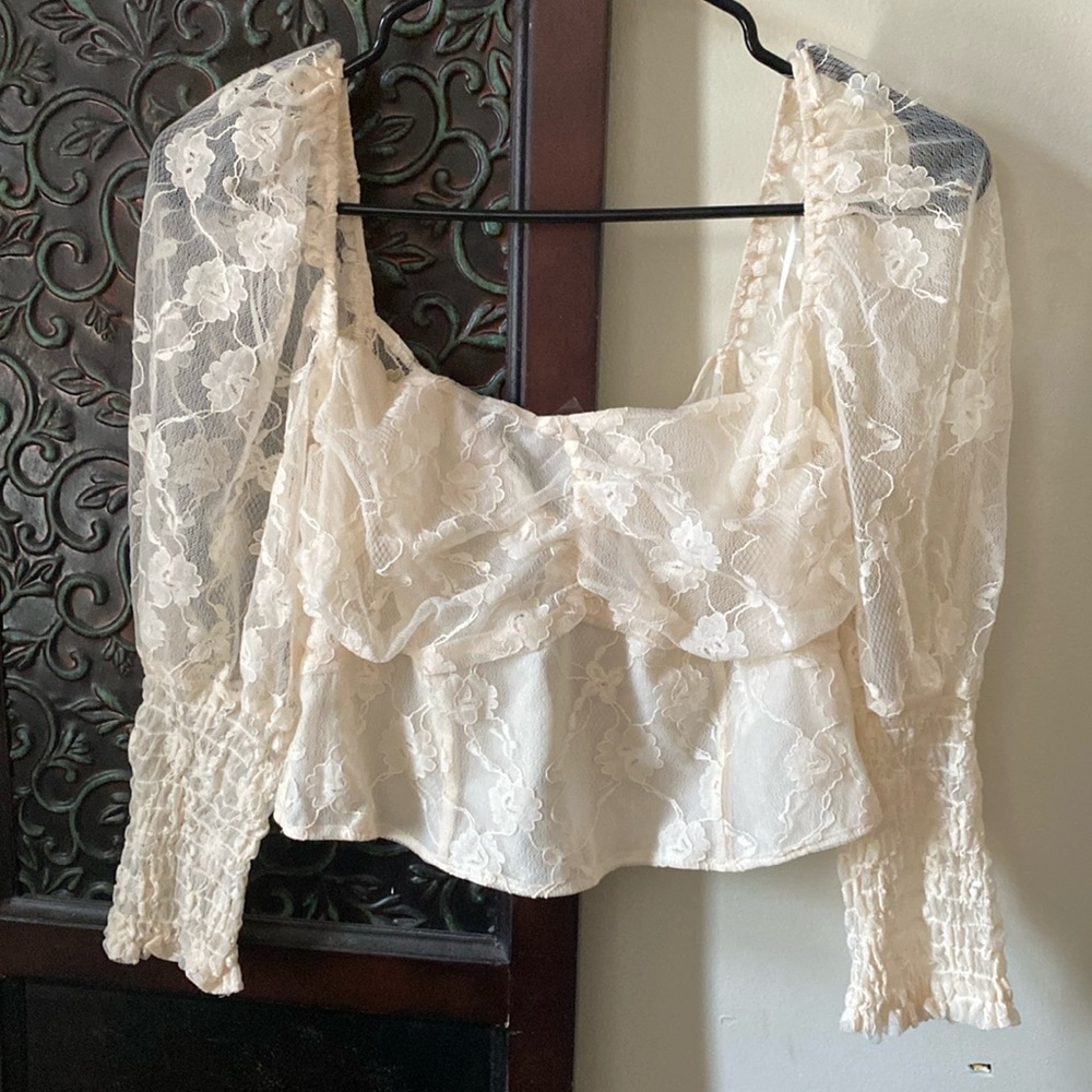 Floral Lace Puff Sleeve Crop Top NWT
